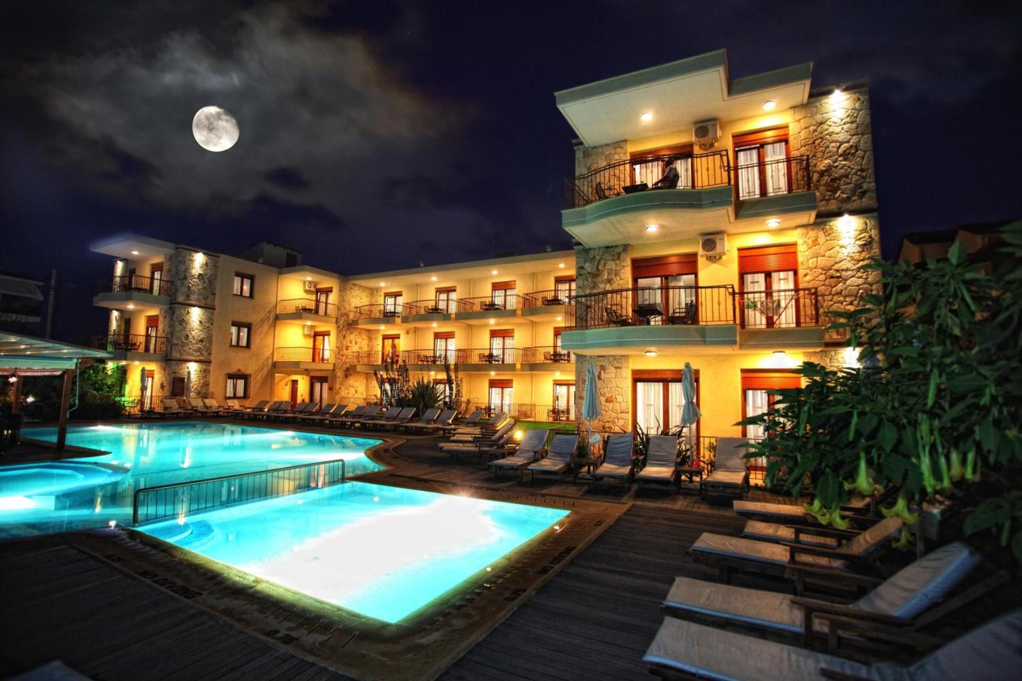 Nereides Hotel Chaniotis Dış mekan fotoğraf