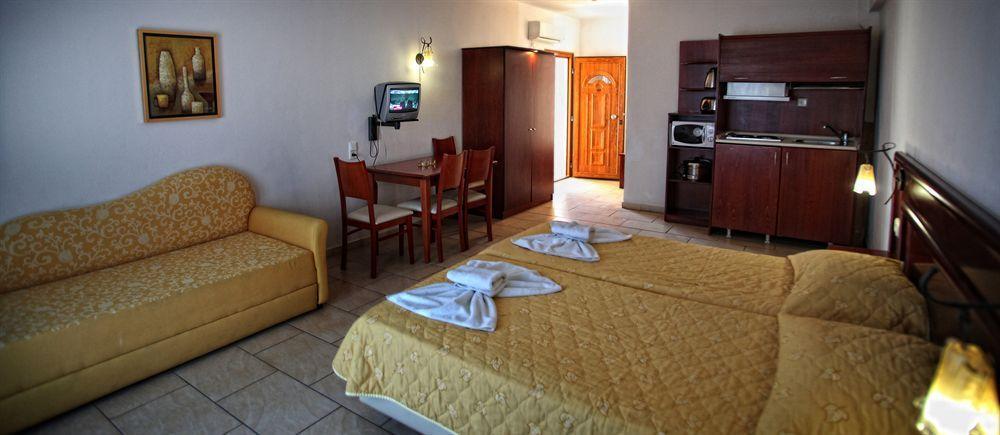 Nereides Hotel Chaniotis Dış mekan fotoğraf