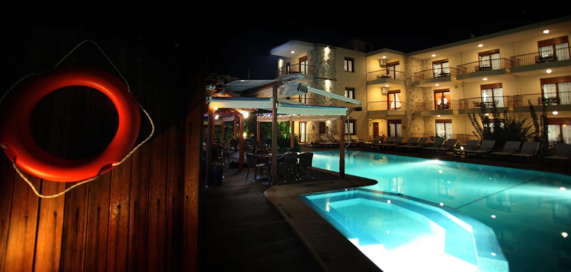 Nereides Hotel Chaniotis Dış mekan fotoğraf